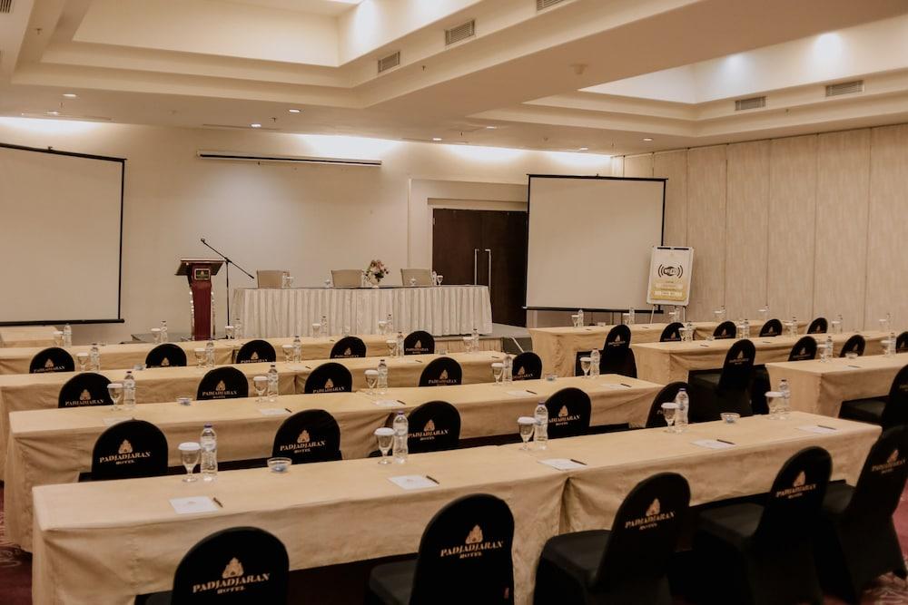 Padjadjaran Hotel Bogor Eksteriør billede