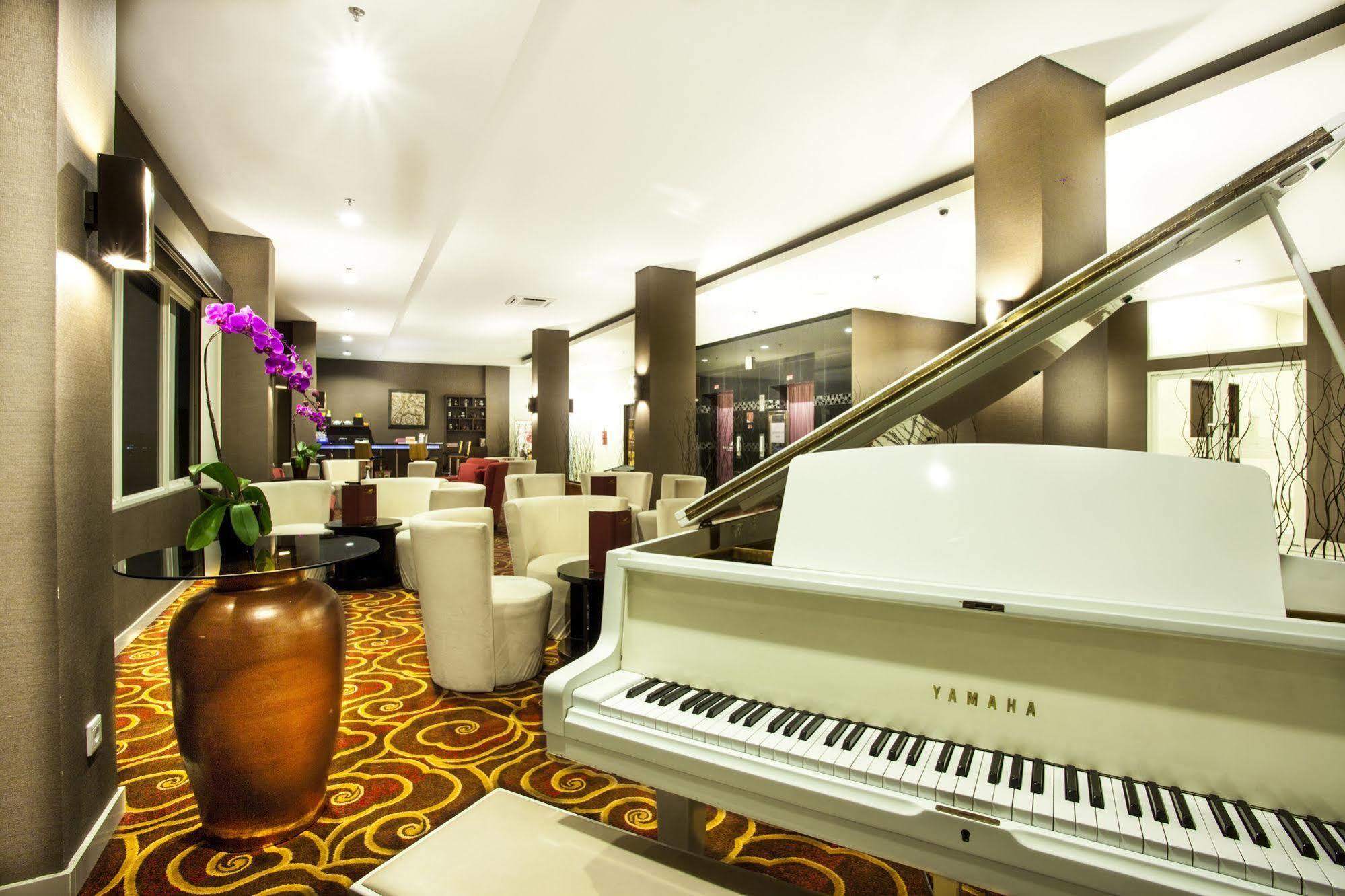 Padjadjaran Hotel Bogor Eksteriør billede
